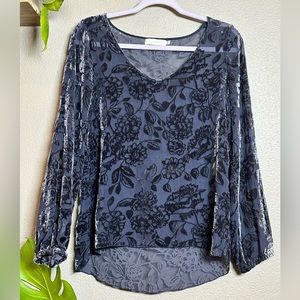 SOLD- 4 Love & Liberty burnout velvet purple blouse Size Sm